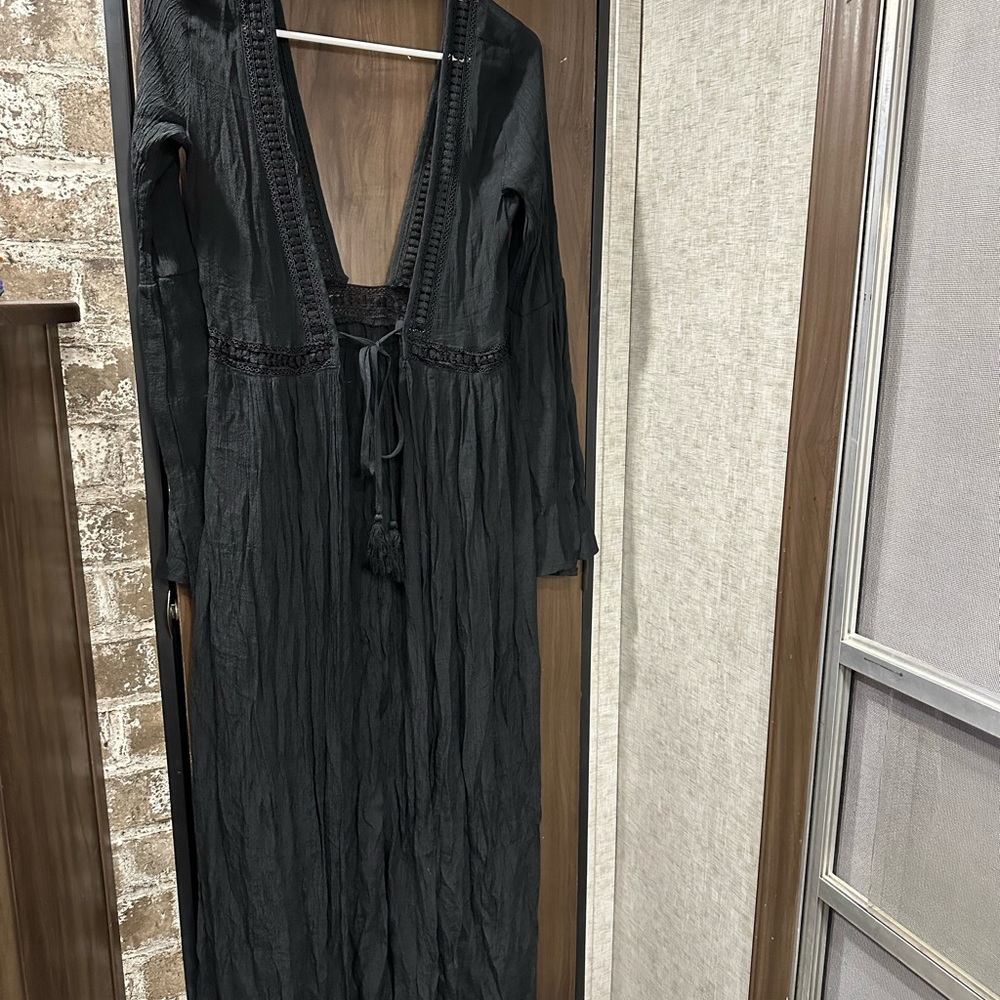 Elegant Black Maxi Dress